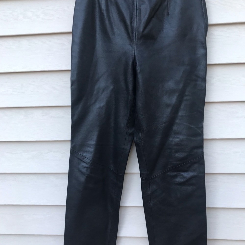 Women”s Pteswick & Moore 100% leather pants - size 10.  Very good condition